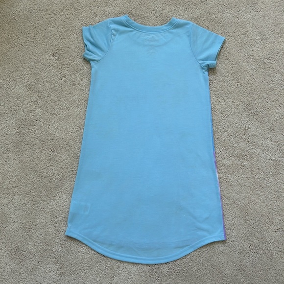 Disney Frozen 2 girl night gowns, dress and top bundle - Picture 8 of 11